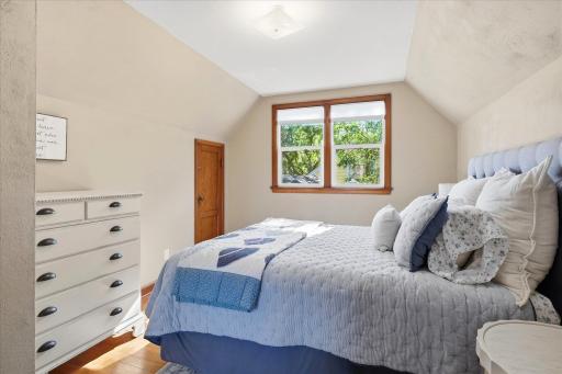 46-312 Westminster Ave SW [3409115]- 046.jpg