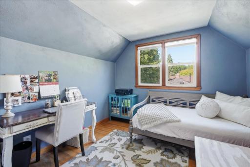 44-312 Westminster Ave SW [3409115]- 044.jpg