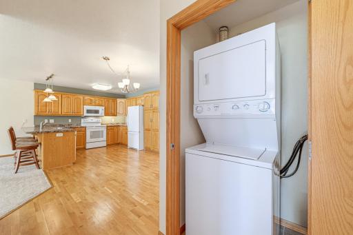 1085 Dale Street SW, 115, Hutchinson, MN 55350