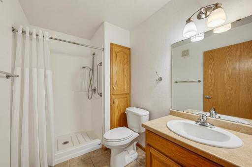 1085 Dale Street SW, 115, Hutchinson, MN 55350