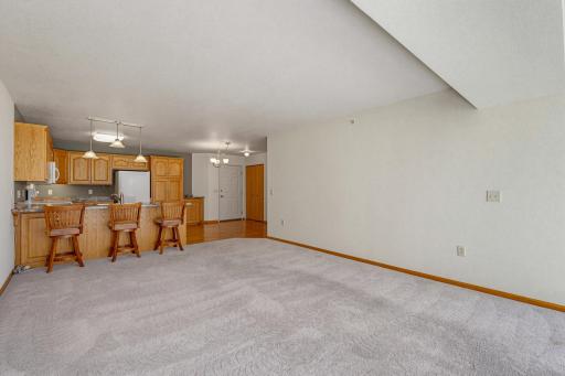 1085 Dale Street SW, 115, Hutchinson, MN 55350