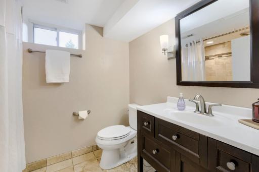 3523 Arbor Ln - Print Quality - 034 - 34 Bathroom.jpg