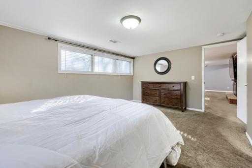 3523 Arbor Ln - Print Quality - 031 - 31 Bedroom.jpg