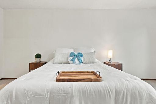36-web-or-mls-13642_Knox_Drive_Burnsville_00836.jpg