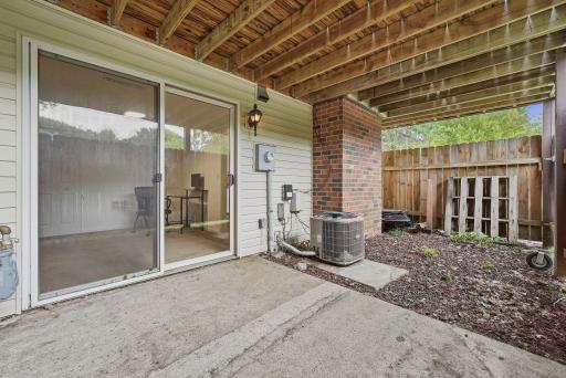52-web-or-mls-13642_Knox_Drive_Burnsville_00926.jpg
