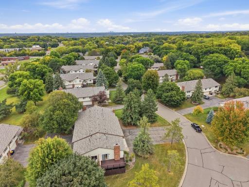 60-web-or-mls-13642_Knox_Drive_Burnsville_065.jpg
