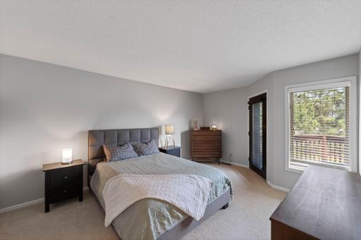 1335 Spencer Road W, Saint Paul, MN 55108