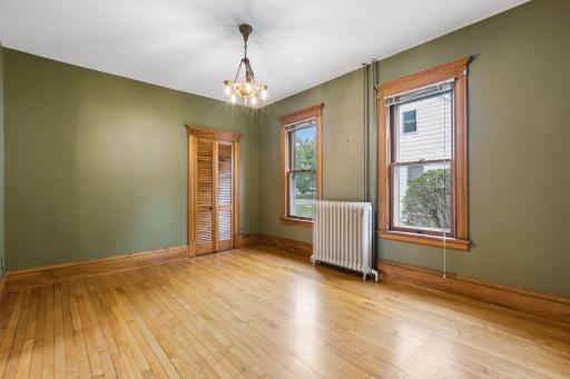 221 11th Avenue N, Hopkins, MN 55343