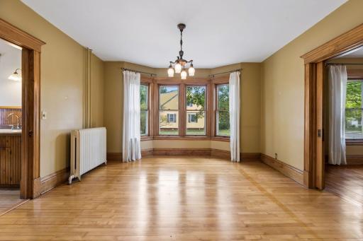 221 11th Avenue N, Hopkins, MN 55343