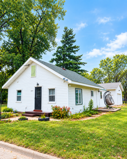 327 11th Street S, Sauk Rapids, MN 56379