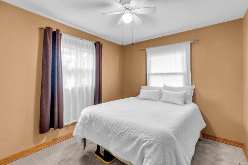 6432 Zealand Avenue N, Brooklyn Park, MN 55428
