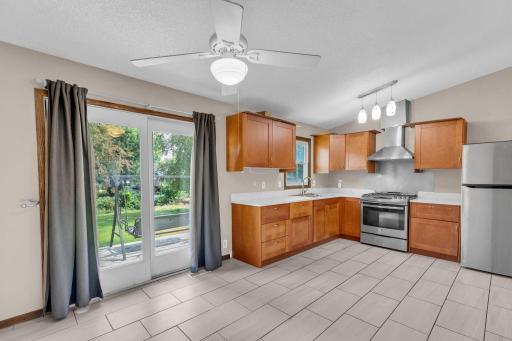 6432 Zealand Avenue N, Brooklyn Park, MN 55428