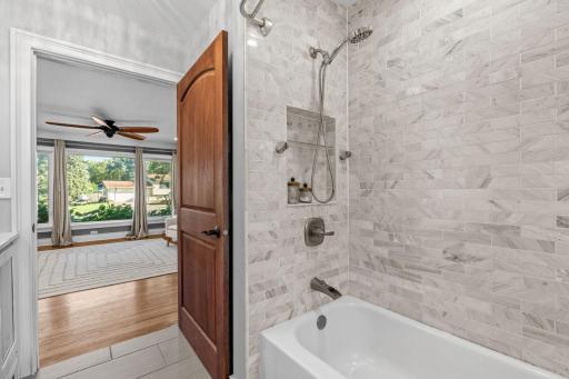 23-web-or-mls-5645 141st St N-23.jpg