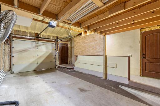 40-web-or-mls-5645 141st St N-40.jpg