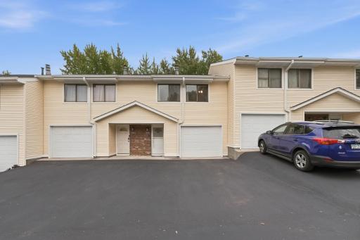 1646 City View Drive, 19, Eagan, MN 55121