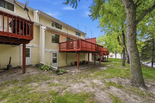 1646 City View Drive, 19, Eagan, MN 55121