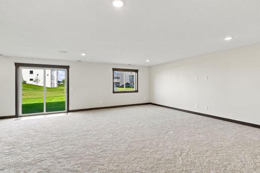 17762 Empire Trail, Lakeville, MN 55044