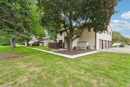 6130 72nd Lane N, Brooklyn Park, MN 55429