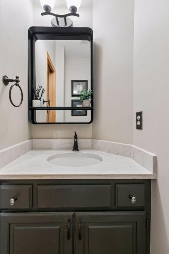 14841 Langdon Place, Eden Prairie, MN 55347
