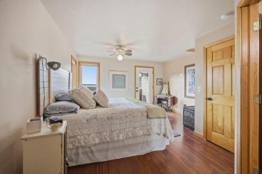 21-web-or-mls-1712_Kestrel_Cir_Buffalo_MN_55313_026.jpg