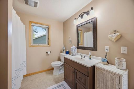 25-web-or-mls-1712_Kestrel_Cir_Buffalo_MN_55313_024.jpg