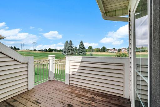 536 Holly Lane N, Oakdale, MN 55128