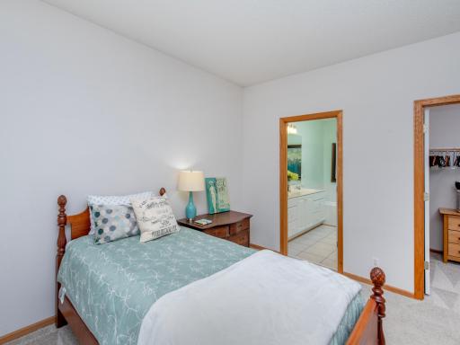 Main floor primary with ensuite and walk-in closet.