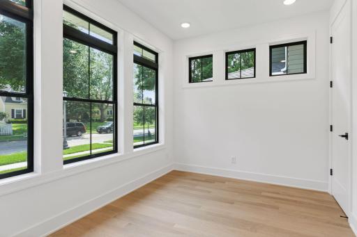 1980 Stanford Avenue, Saint Paul, MN 55105