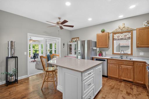 16959 Hubbard Trail, Lakeville, MN 55044