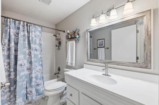 18385 Creeks Bend Drive, Minnetonka, MN 55345