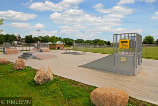 1909 Meridian Curve, Carver, MN 55315