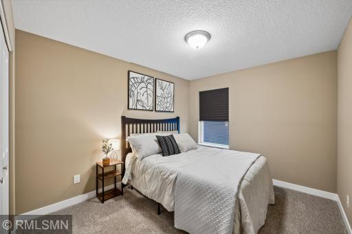 1909 Meridian Curve, Carver, MN 55315