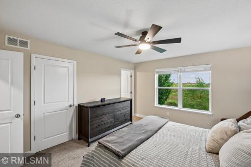 1909 Meridian Curve, Carver, MN 55315