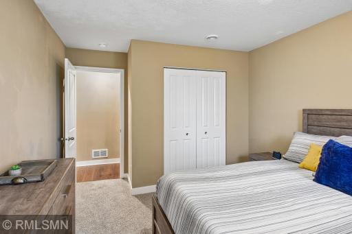 1909 Meridian Curve, Carver, MN 55315