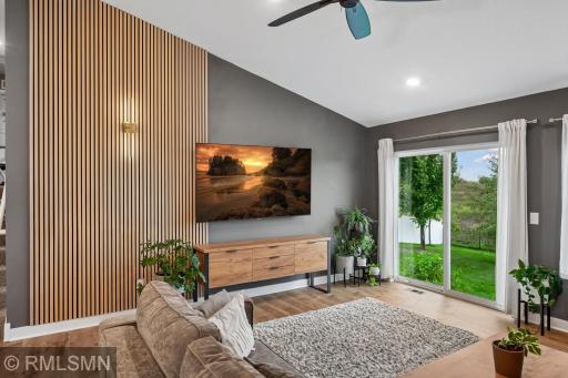 1909 Meridian Curve, Carver, MN 55315