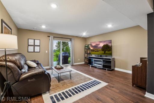 1909 Meridian Curve, Carver, MN 55315