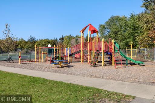 1909 Meridian Curve, Carver, MN 55315