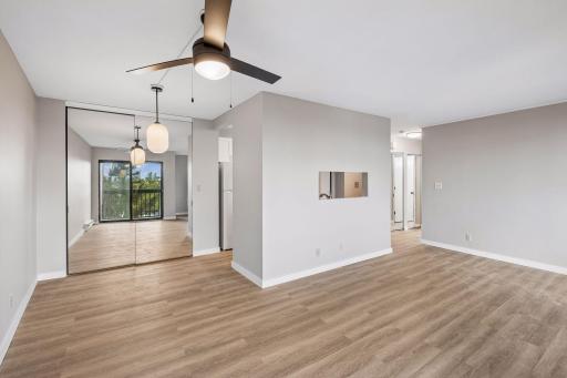 1181 Edgcumbe Road, 514, Saint Paul, MN 55105