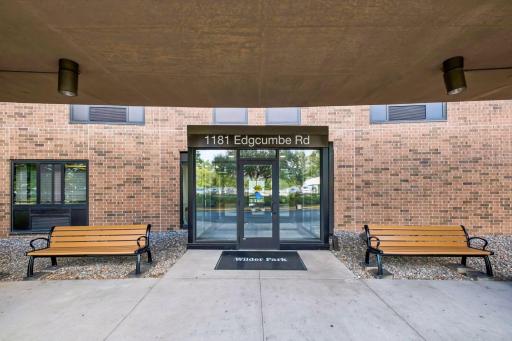 1181 Edgcumbe Road, 514, Saint Paul, MN 55105