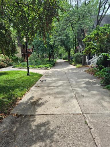 2112 Milwaukee Avenue, Minneapolis, MN 55404