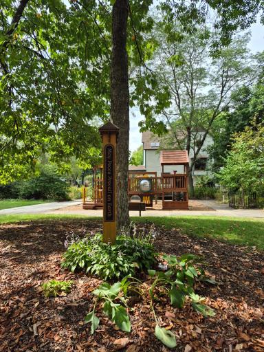 2112 Milwaukee Avenue, Minneapolis, MN 55404
