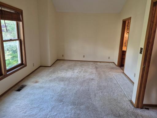 2112 Milwaukee Avenue, Minneapolis, MN 55404