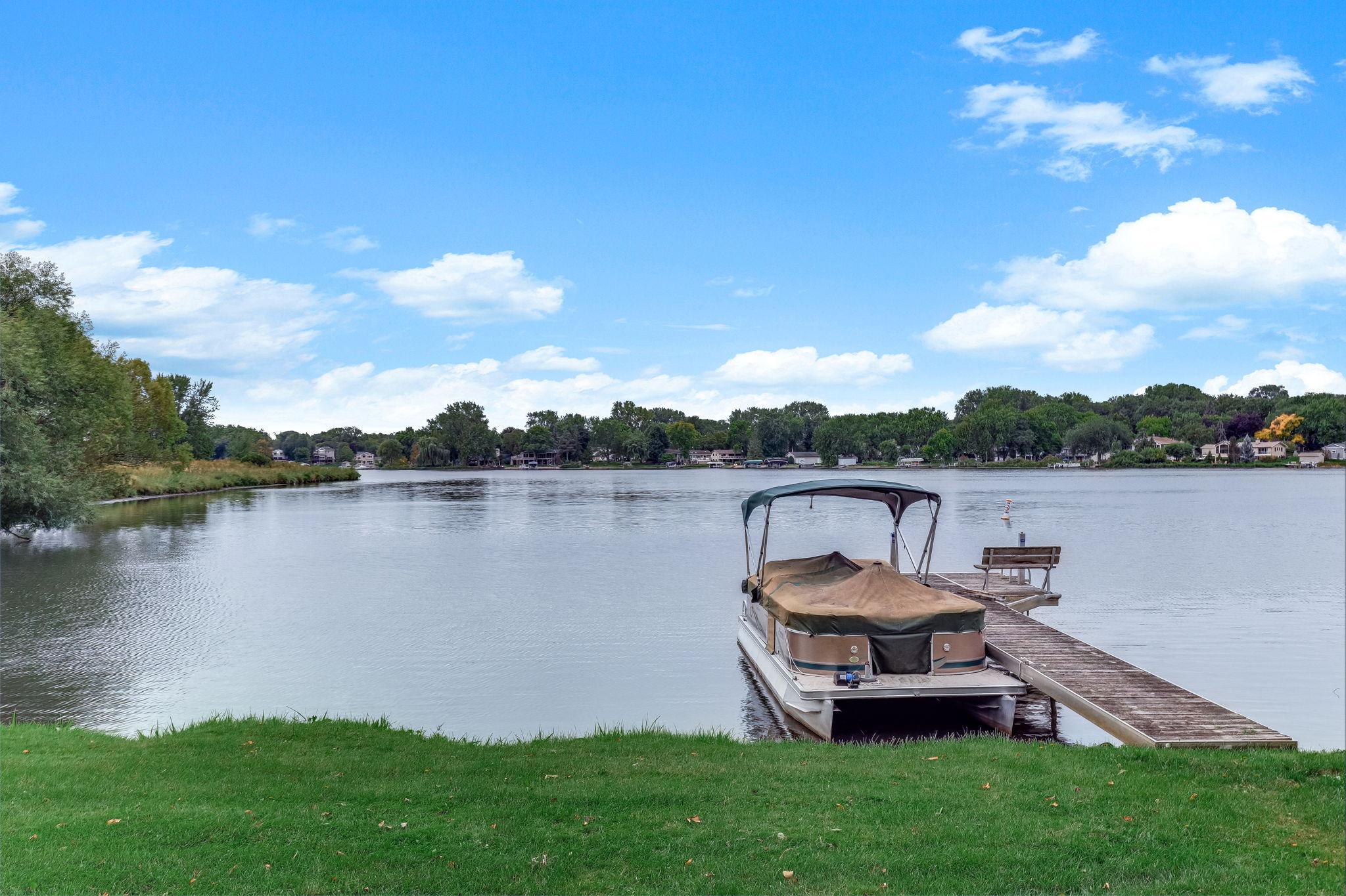 Long Lake is the perfect size for a pontoon cruise with 172 acres of water to explore