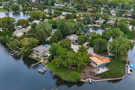 2162 Lakebrook Drive, New Brighton, MN 55112