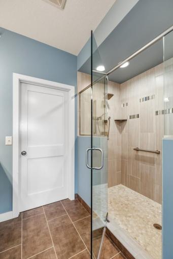 1430 Palisade Path, Woodbury, MN 55129