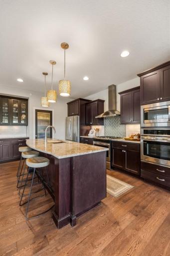 1430 Palisade Path, Woodbury, MN 55129