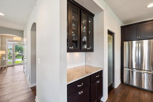 1430 Palisade Path, Woodbury, MN 55129