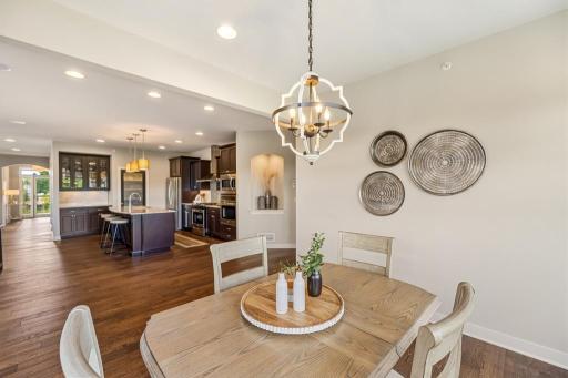 1430 Palisade Path, Woodbury, MN 55129