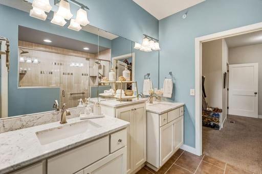 1430 Palisade Path, Woodbury, MN 55129