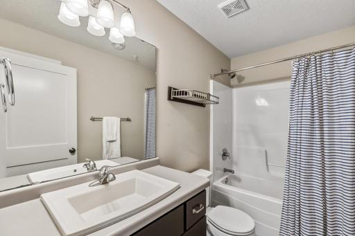 1430 Palisade Path, Woodbury, MN 55129
